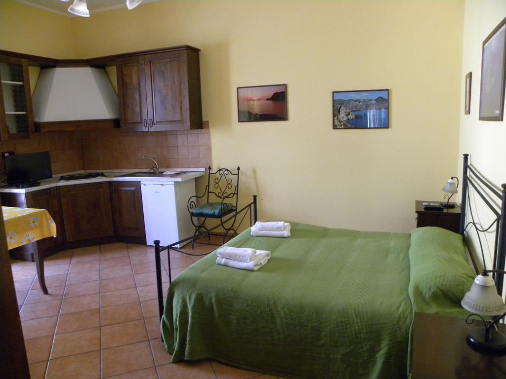 Case Vacanze Albamarina Lipari  Rum bild