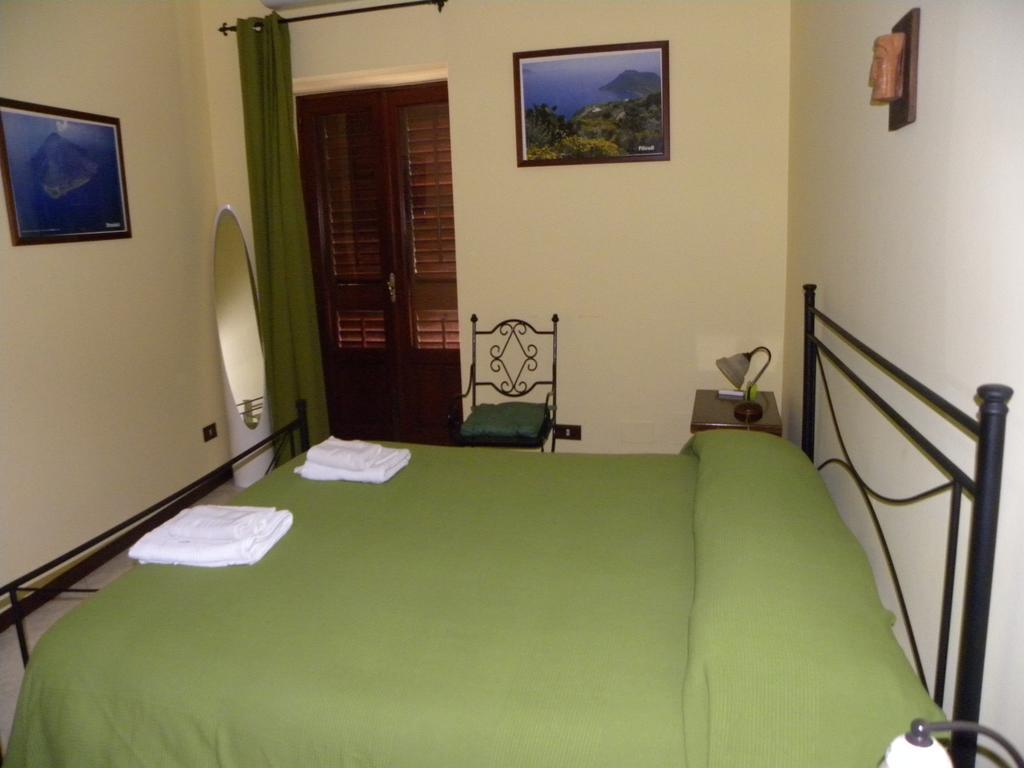 Case Vacanze Albamarina Lipari  Rum bild