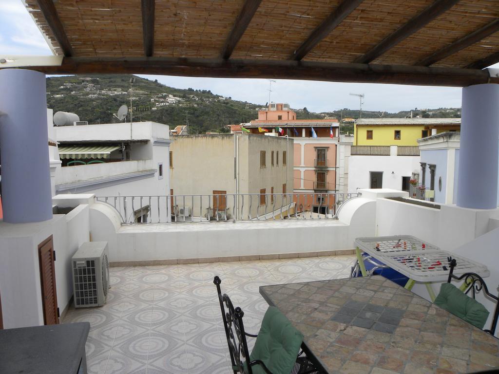 Case Vacanze Albamarina Lipari  Rum bild