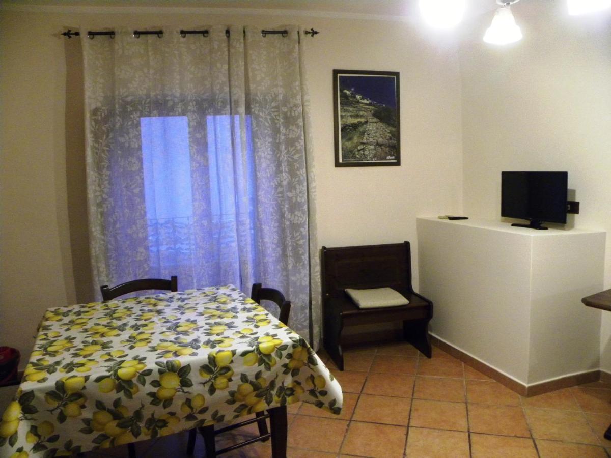 Case Vacanze Albamarina Lipari  Exteriör bild
