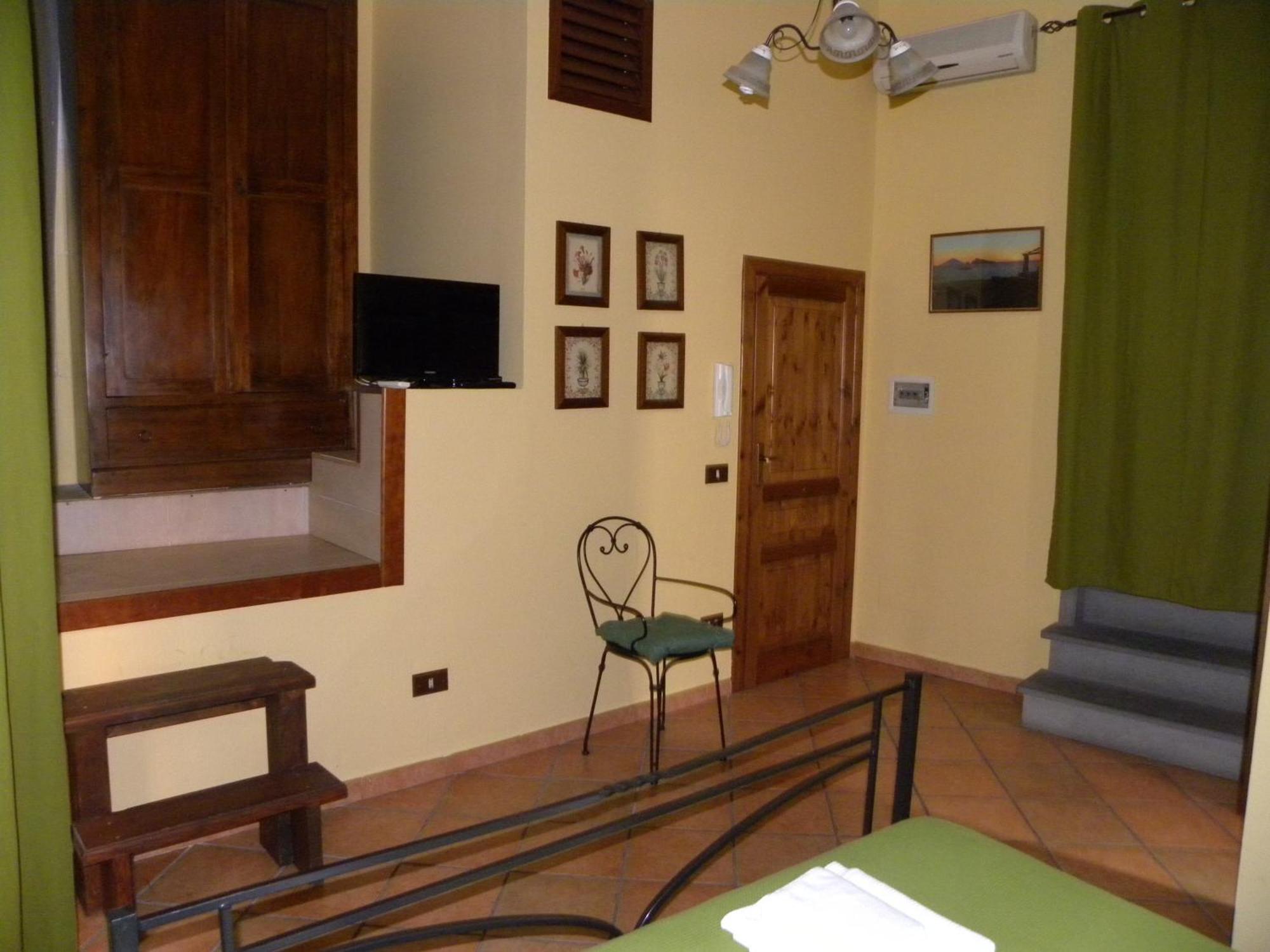 Case Vacanze Albamarina Lipari  Rum bild