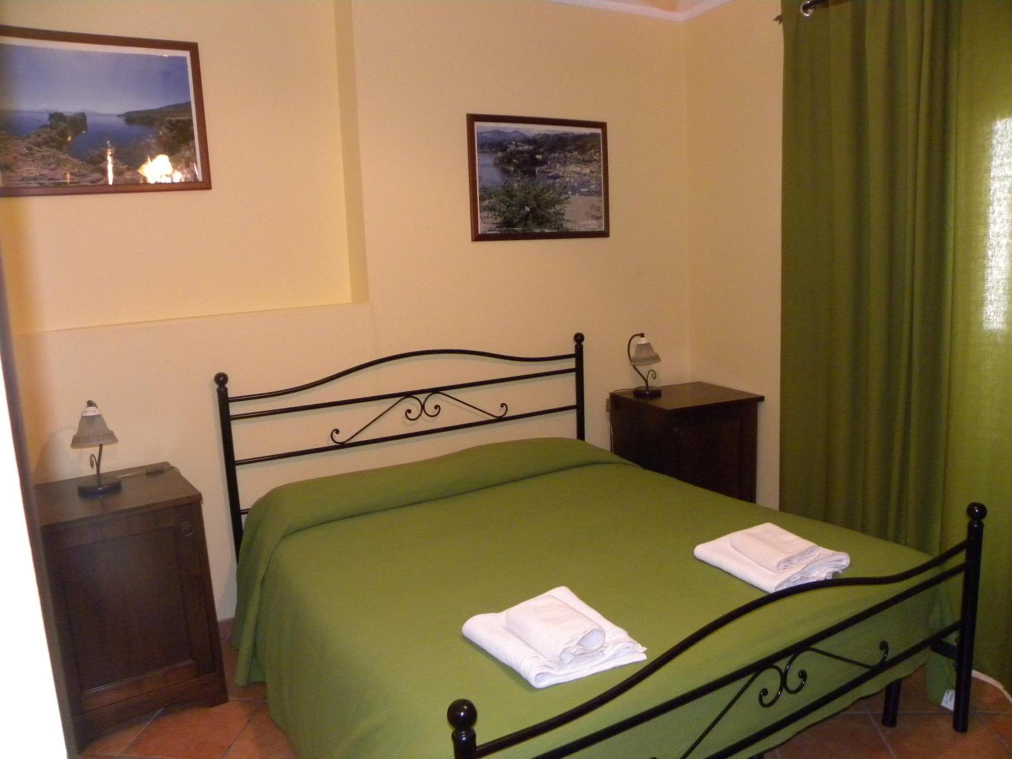 Case Vacanze Albamarina Lipari  Rum bild