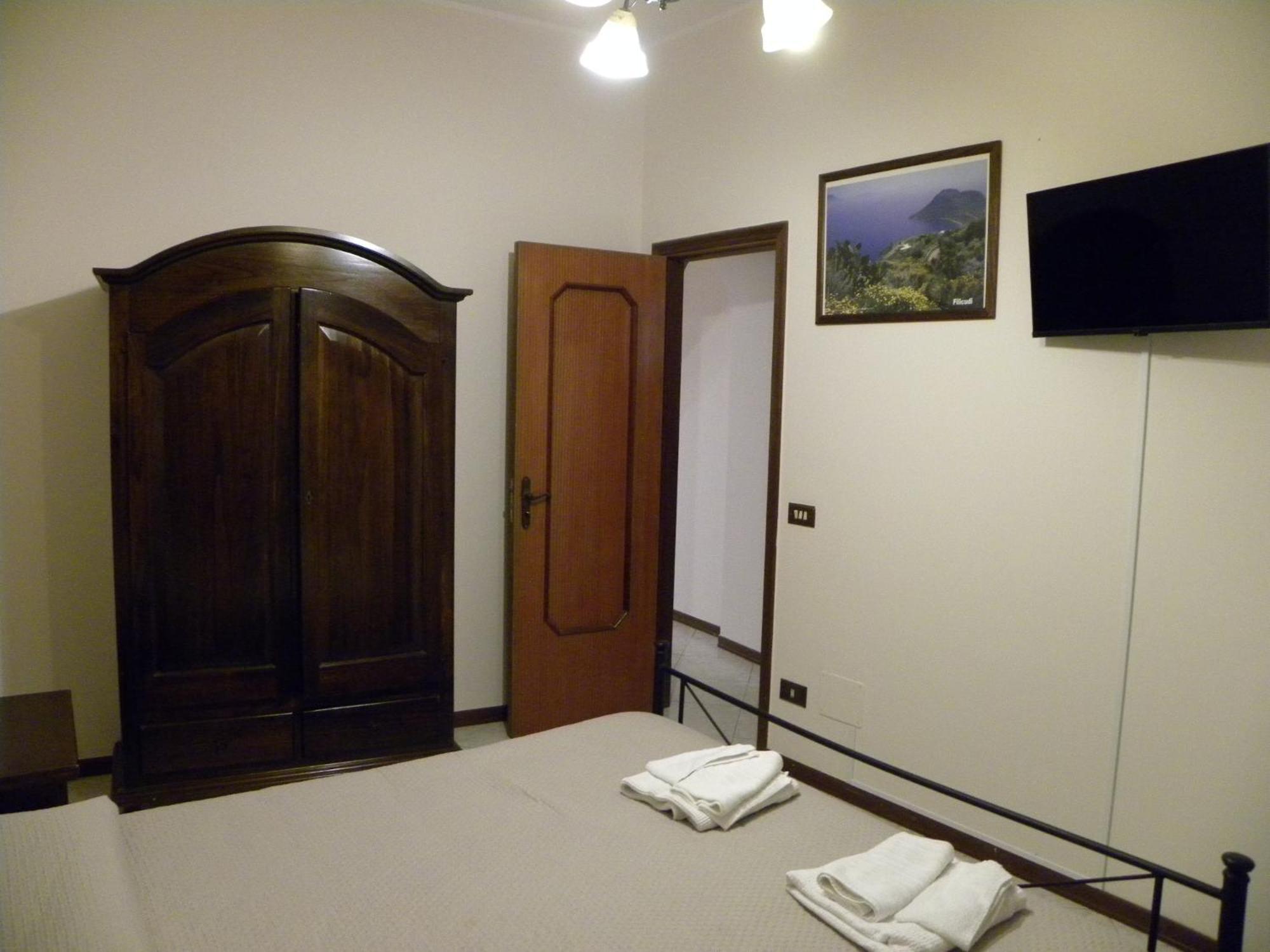 Case Vacanze Albamarina Lipari  Exteriör bild
