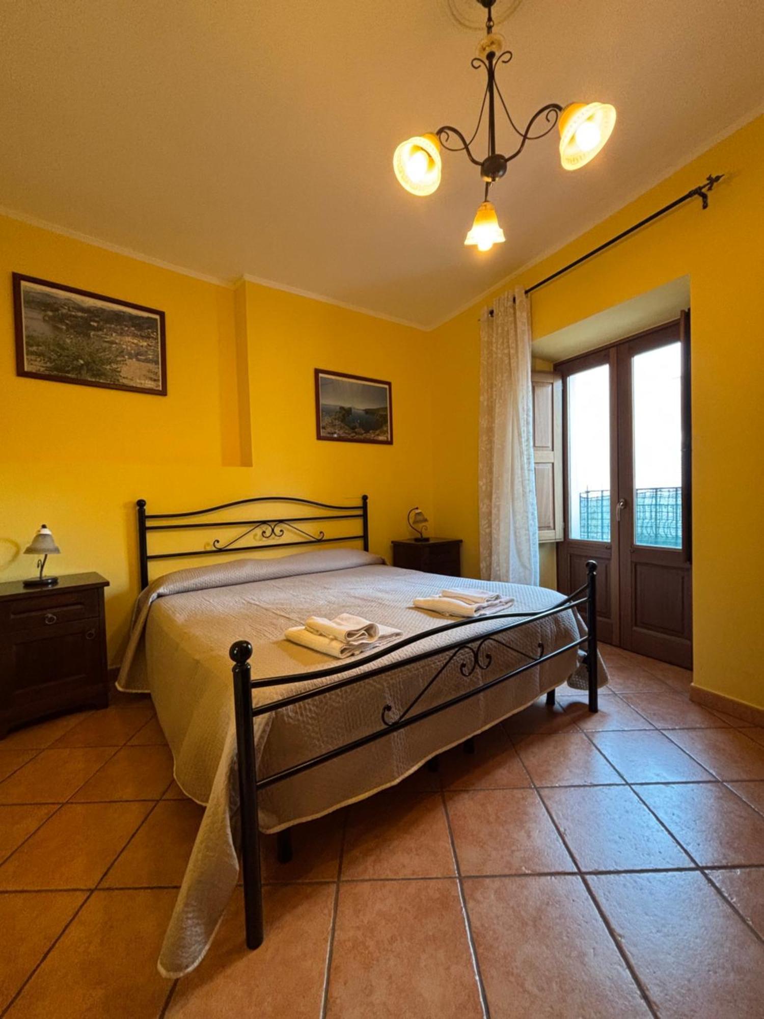 Case Vacanze Albamarina Lipari  Exteriör bild