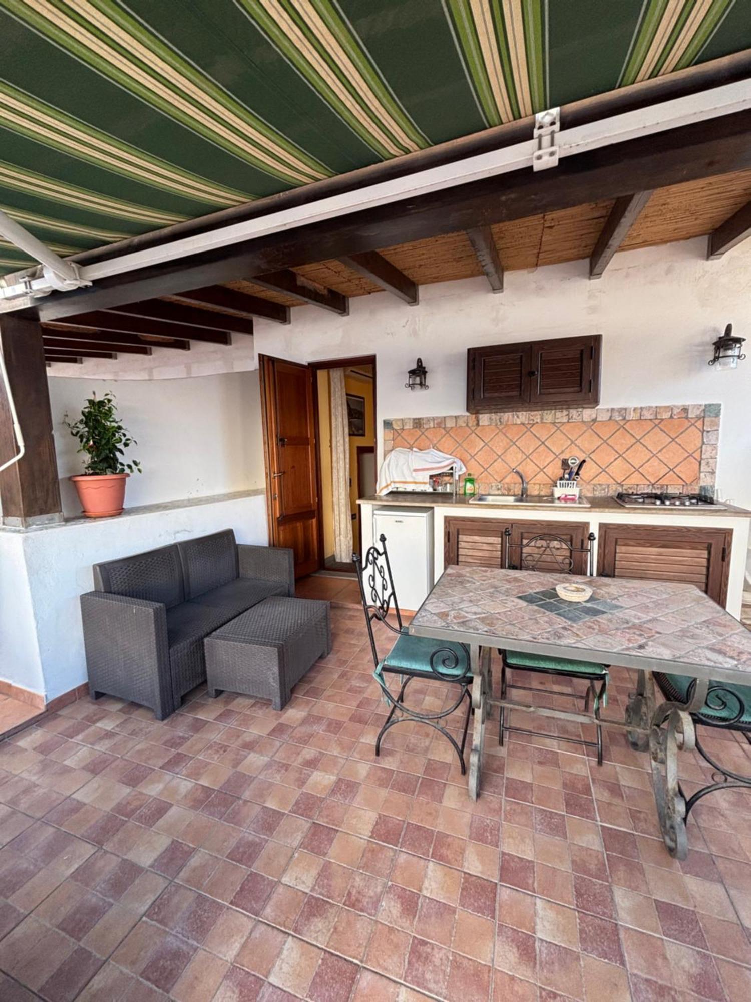 Case Vacanze Albamarina Lipari  Exteriör bild